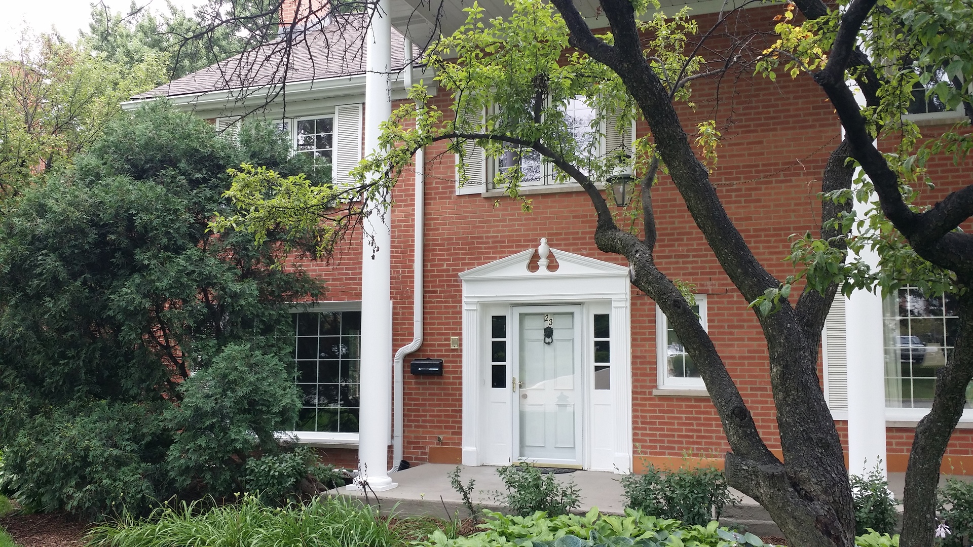 23 North Tower Road Oak Brook, IL 60523 - Photo 2 of 22 Gallery Image 2