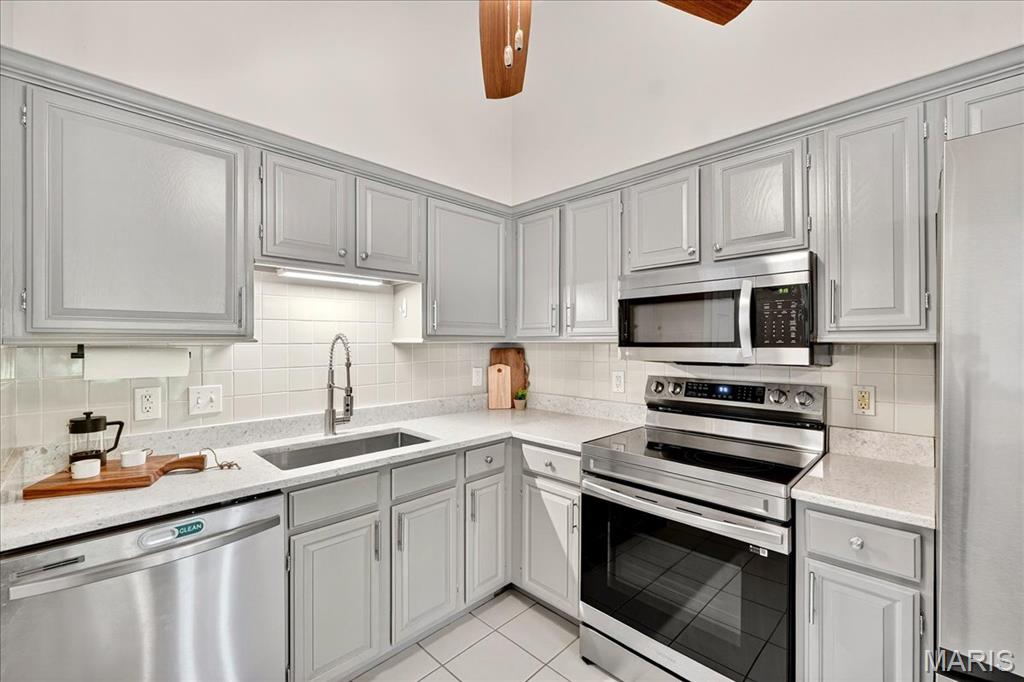 610 Pine Ridge Trails Court, Unit 203 Ballwin, MO 63021 - Photo 8 of 24 Gallery Image 8