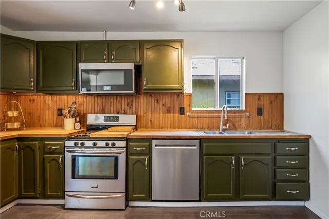 $785,000 | 750 West 2nd Street, San Pedro, CA 90731