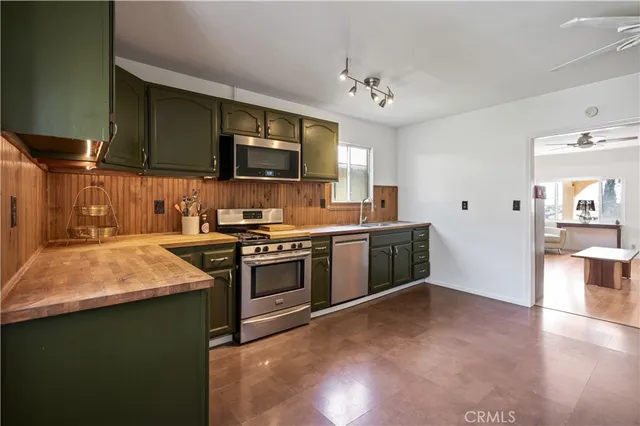 $785,000 | 750 West 2nd Street, San Pedro, CA 90731