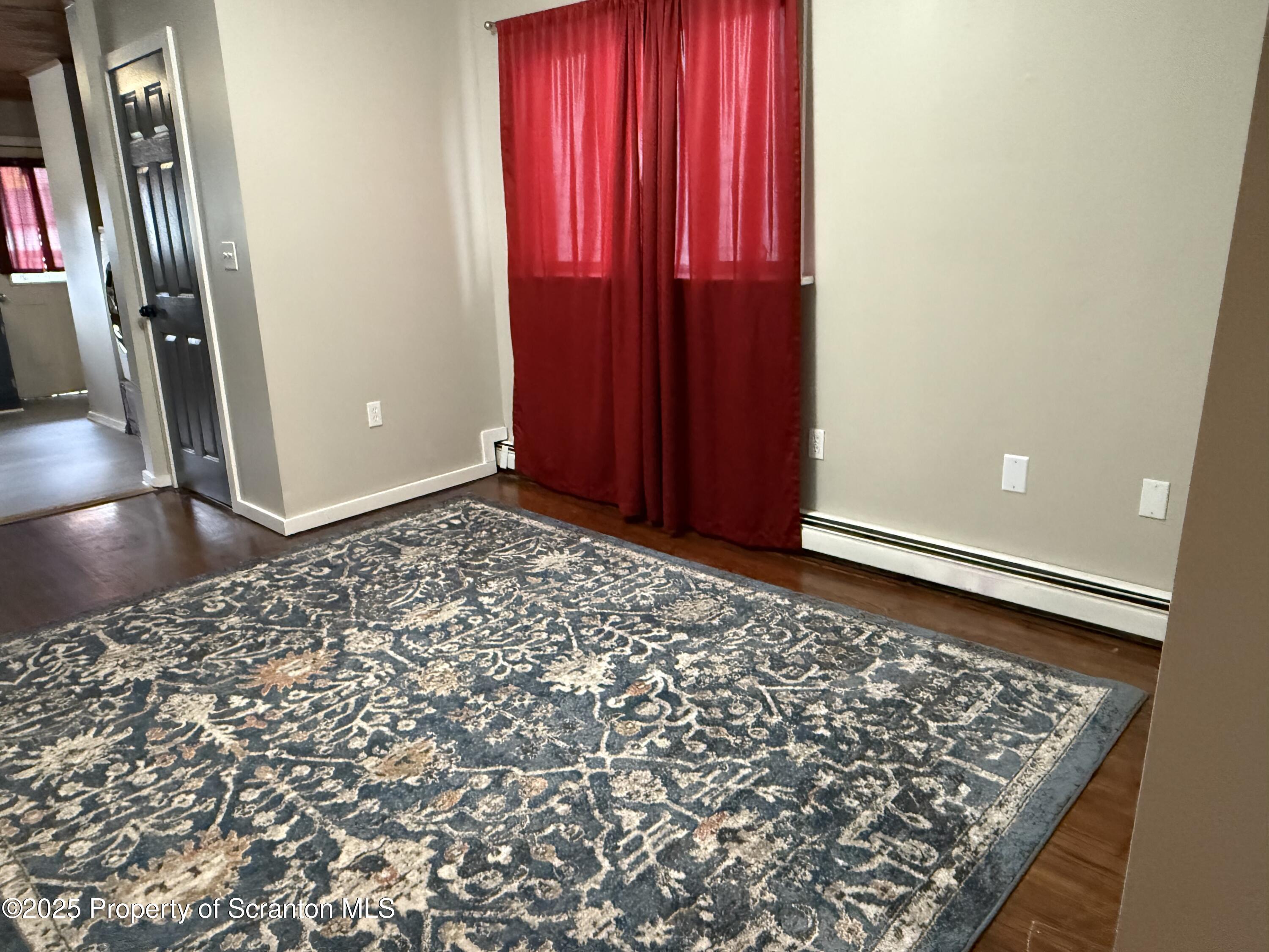 319 Green Street Scranton, PA 18508 - Photo 4 of 8