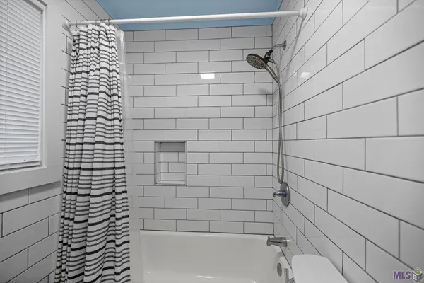 $2,100 | 8765 Glen Ellen Drive, Baton Rouge, LA 70809