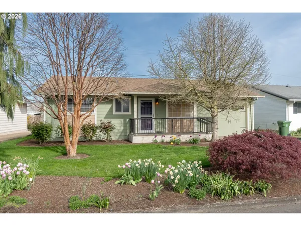 $299,999 | 1750 Vanderbeck Lane, Woodburn, OR 97071