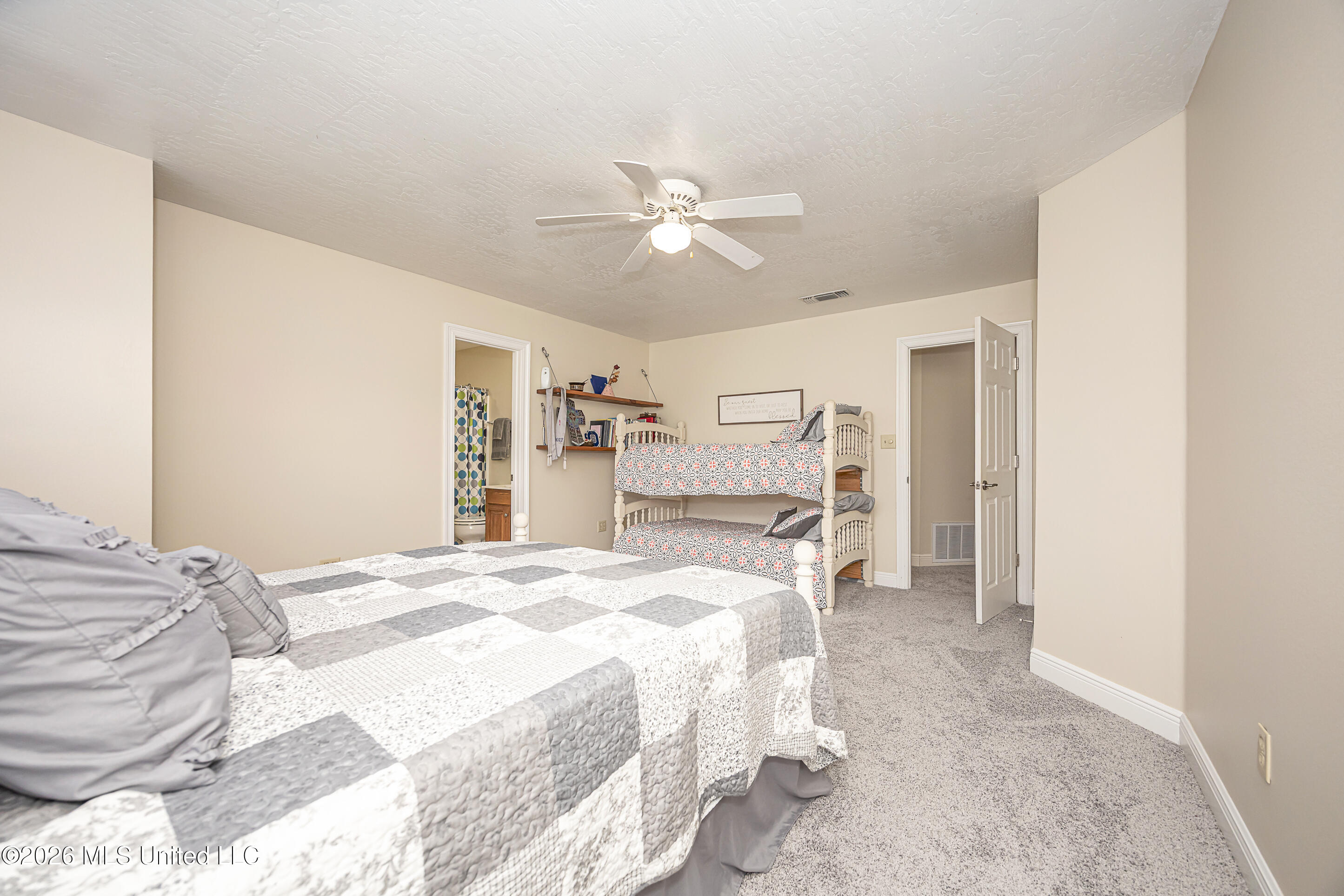 2901 Hamill Farm Road Ocean Springs, MS 39564 - Photo 72 of 136 IMG_3044