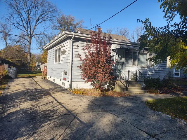$1,500 | 10398 West Waldo Avenue, Beach Park, IL 60087