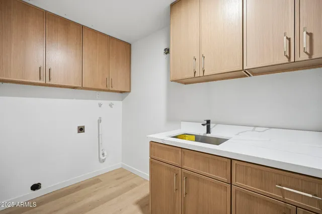 $940,000 | 2416 Piestewa Peak Drive, Phoenix, AZ 85016