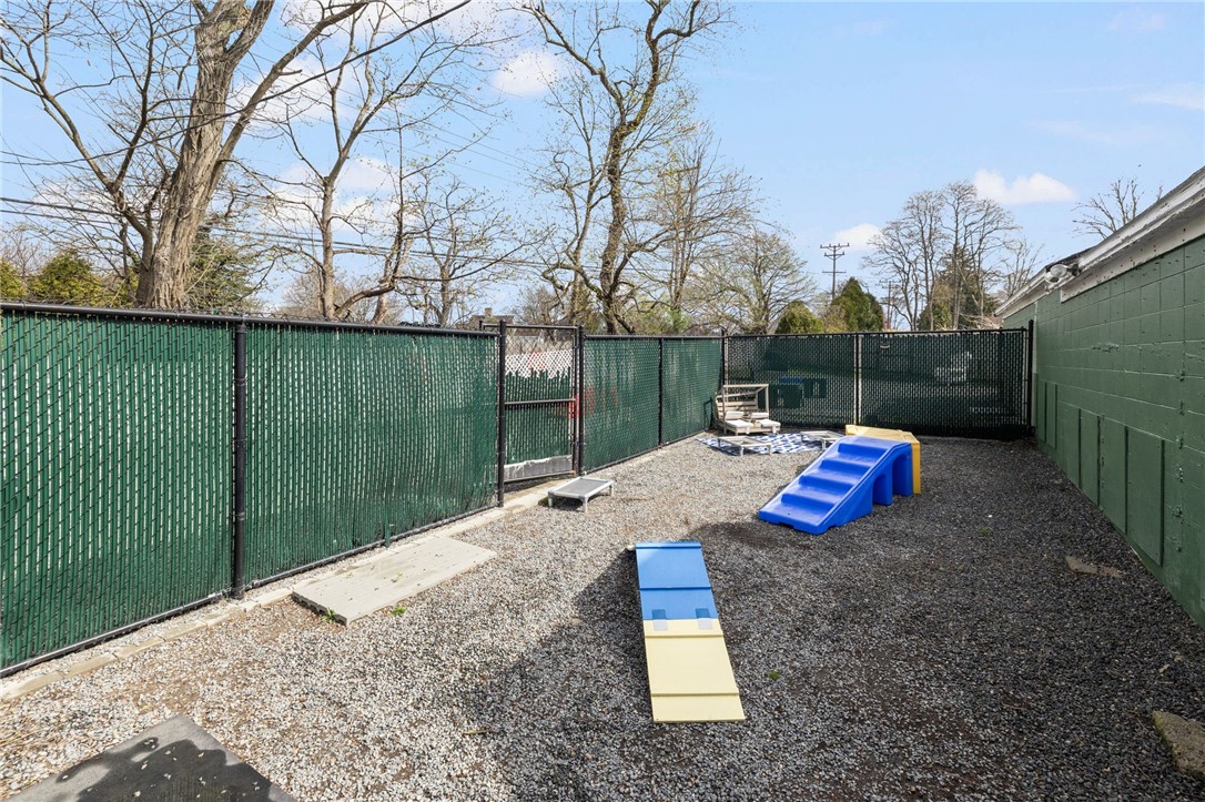 599 East Main Road Middletown, RI 02842 - Photo 41 of 47