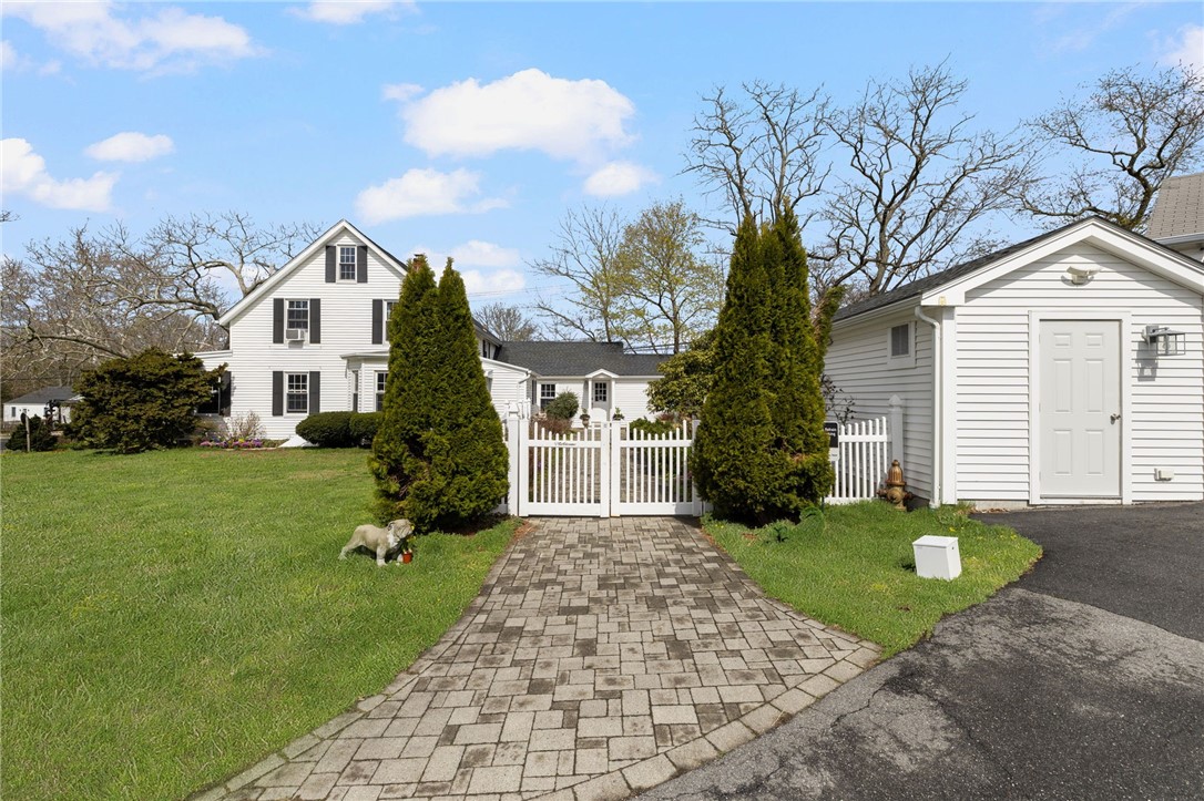 599 East Main Road Middletown, RI 02842 - Photo 44 of 47