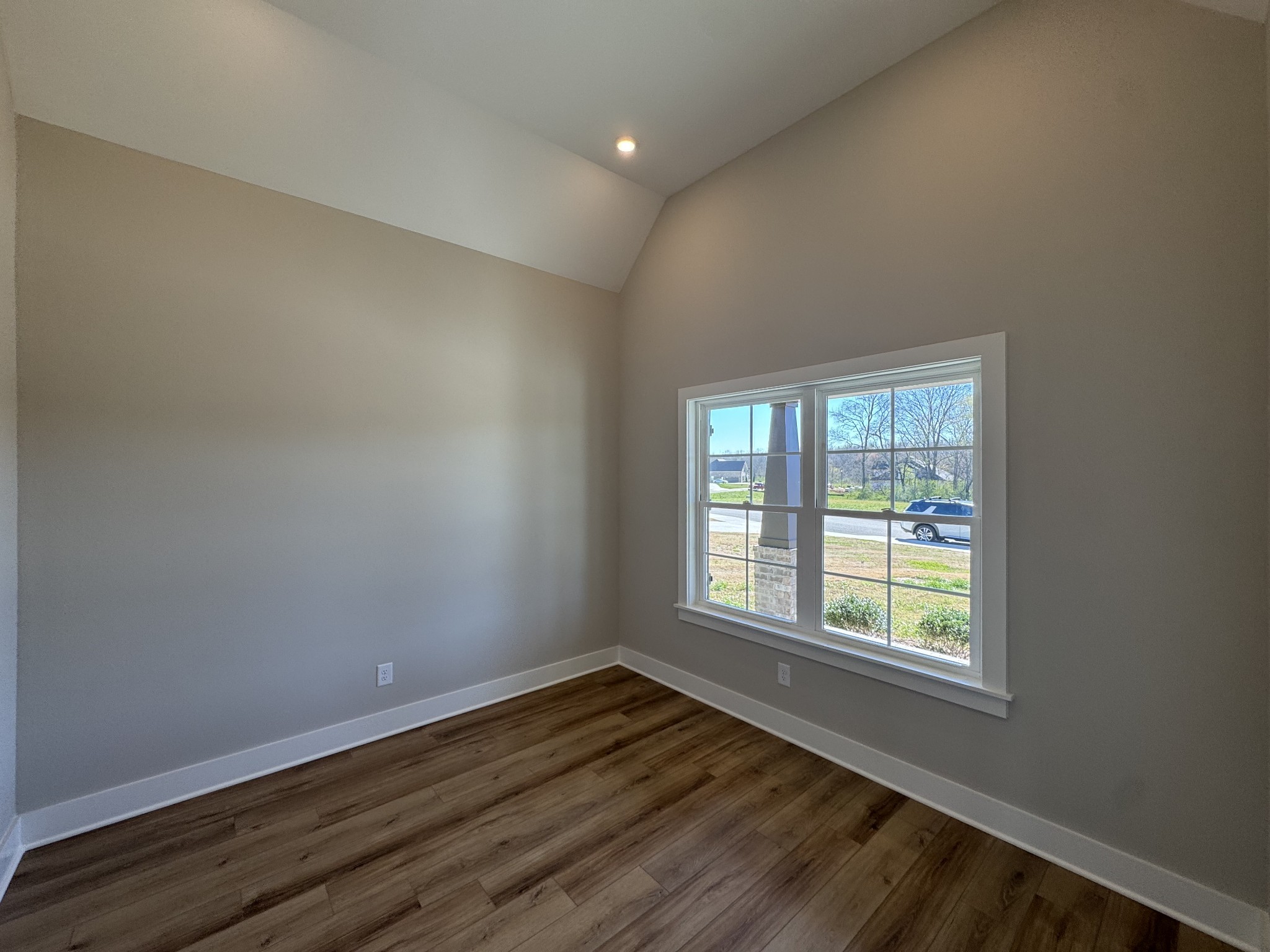 216 Spring House Drive Manchester, TN 37355 - Photo 4 of 29