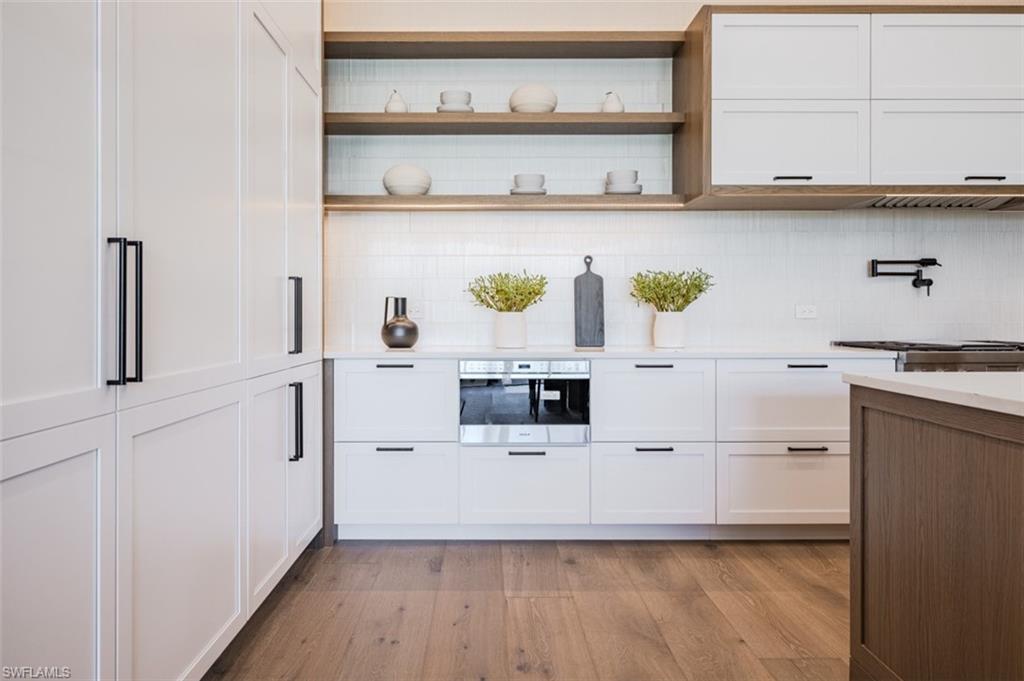 201 8th Street South, Unit 103 Naples, FL 34102 - Photo 13 of 47