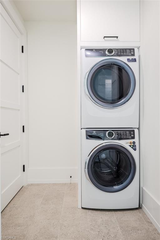 201 8th Street South, Unit 103 Naples, FL 34102 - Photo 35 of 47