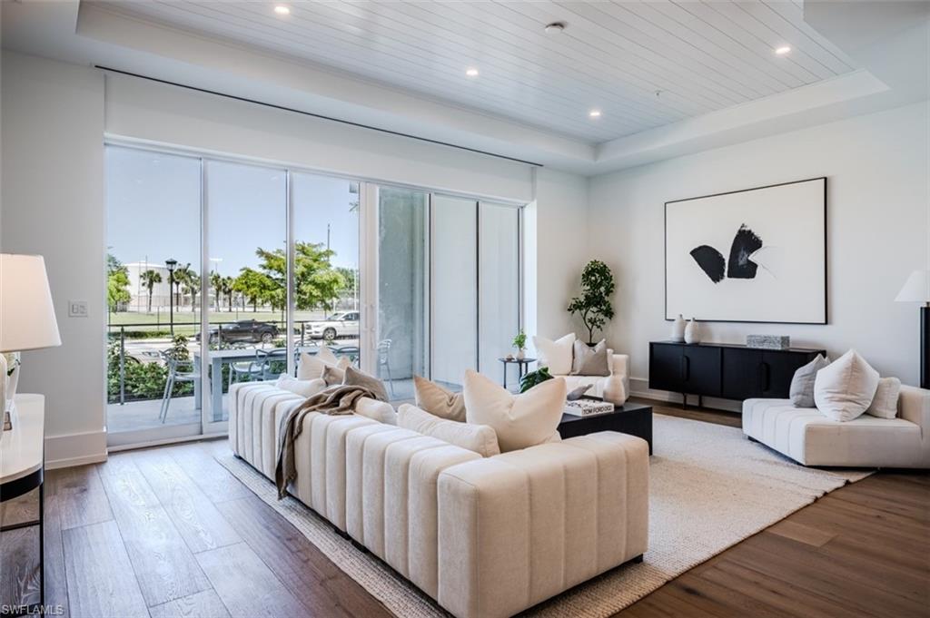 201 8th Street South, Unit 103 Naples, FL 34102 - Photo 4 of 47