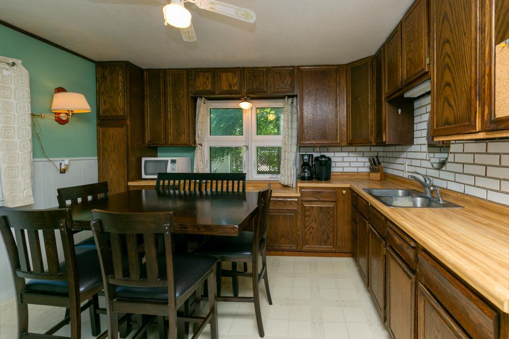 1910 14th Street Southeast Rochester, MN 55904 - Photo 9 of 21 Gallery Image 9