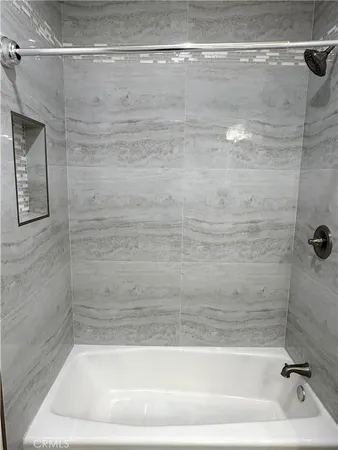 $3,750 | 309 Falcon Creek, Irvine, CA 92618