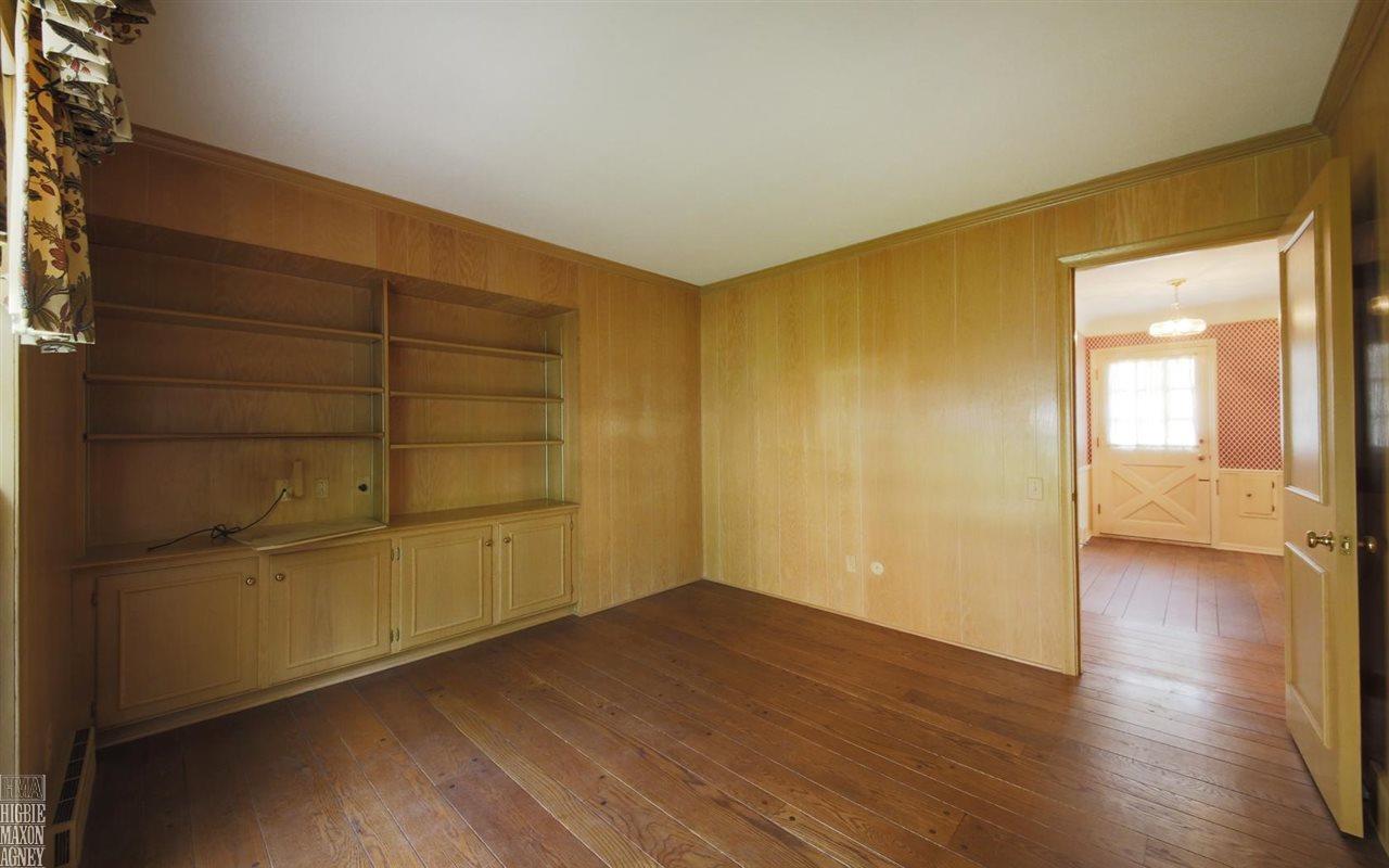 85 Vernier Road Grosse Pointe, MI 48236 - Photo 22 of 31 31294792-21.JPG