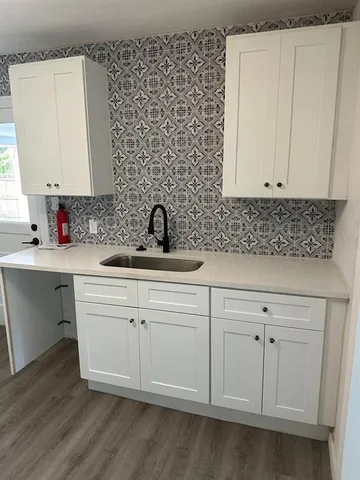 $2,400 | 1714 2nd Avenue East, Bradenton, FL 34208