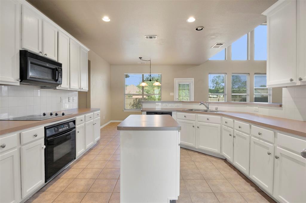 2113 Glen Manor Road Corinth, TX 76208 - Photo 14 of 36