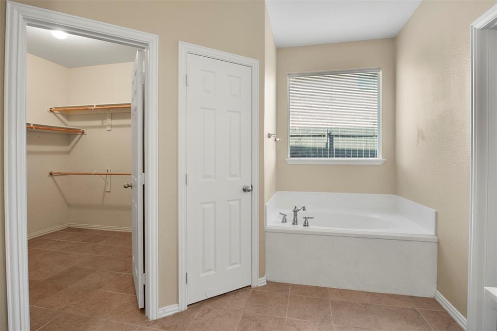 2113 Glen Manor Road Corinth, TX 76208 - Photo 20 of 36