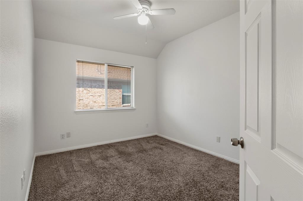 2113 Glen Manor Road Corinth, TX 76208 - Photo 32 of 36