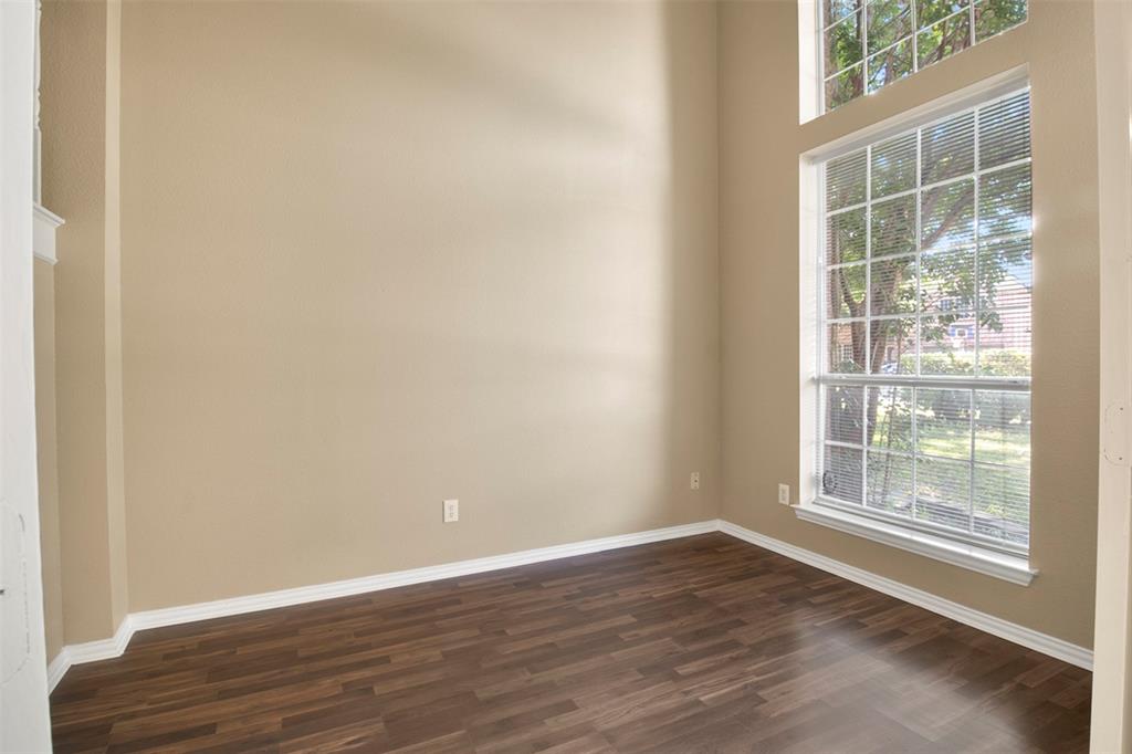 2113 Glen Manor Road Corinth, TX 76208 - Photo 5 of 36