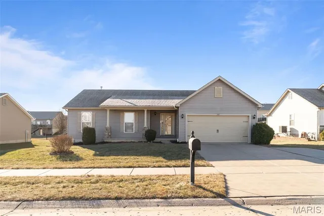 $310,000 | 237 Austin Oaks Drive, Moscow Mills, MO 63362