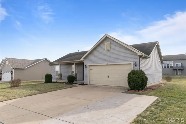 $310,000 | 237 Austin Oaks Drive, Moscow Mills, MO 63362