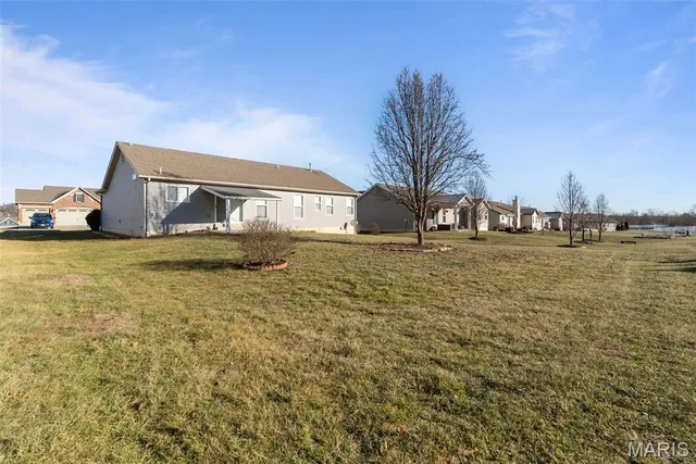 $310,000 | 237 Austin Oaks Drive, Moscow Mills, MO 63362