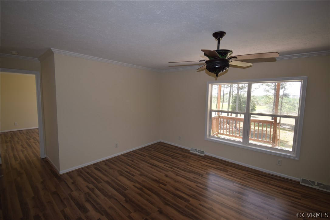 23365 Cabin Point Road Disputanta, VA 23842 - Photo 4 of 11 Gallery Image 4