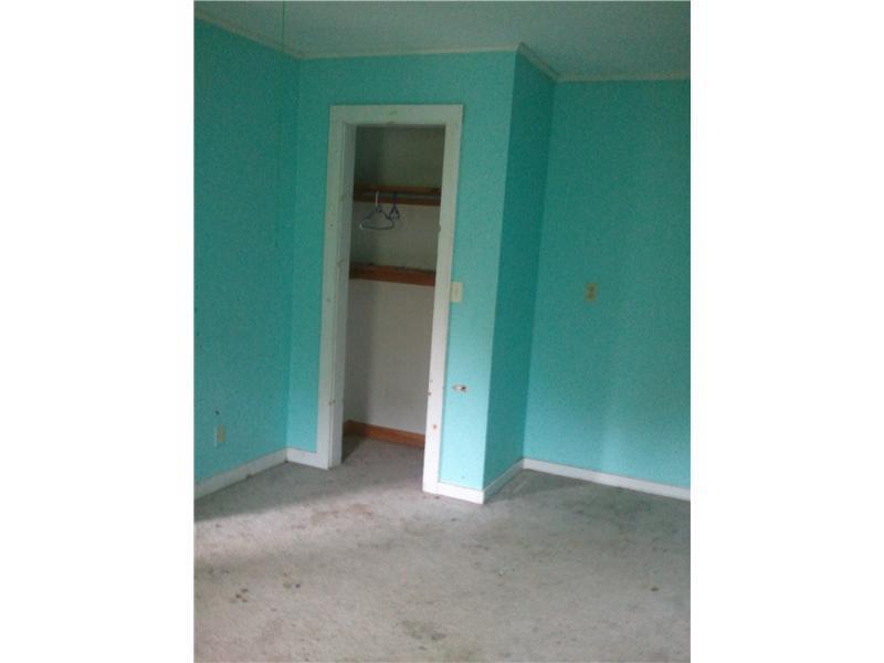 Bedroom. Upstairs bedroom