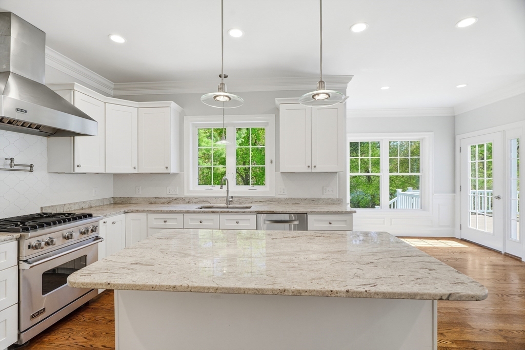 30 Redwing Road Wellesley, MA 02481 - Photo 3 of 12