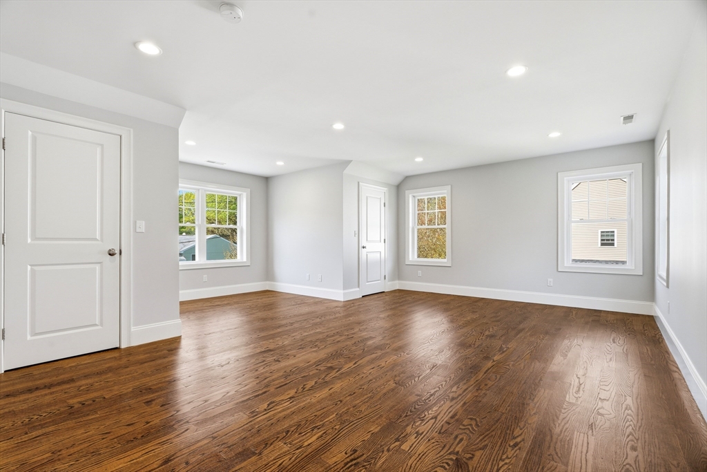 30 Redwing Road Wellesley, MA 02481 - Photo 5 of 12