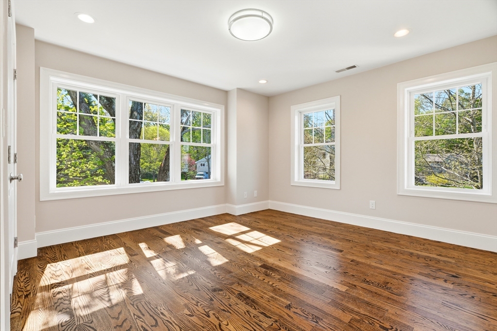 30 Redwing Road Wellesley, MA 02481 - Photo 7 of 12
