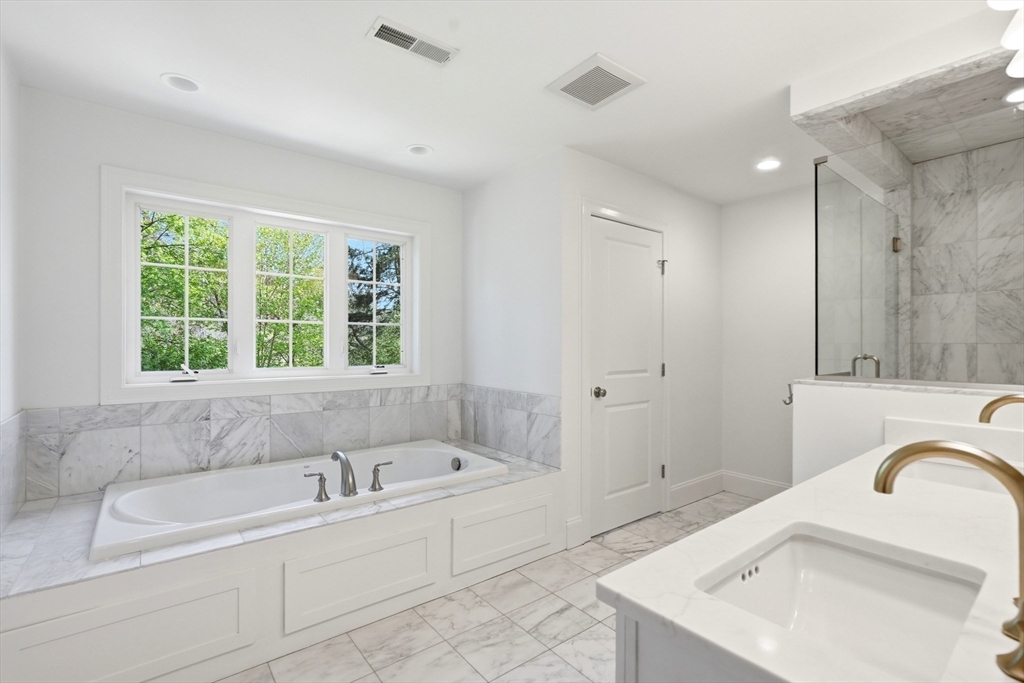30 Redwing Road Wellesley, MA 02481 - Photo 8 of 12