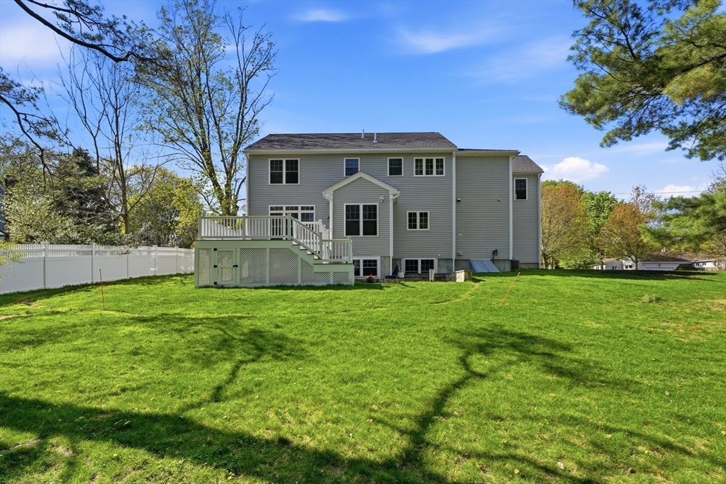 30 Redwing Road Wellesley, MA 02481 - Photo 10 of 12