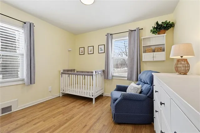 $285,000 | 5920 West 71st Street, Overland Park, KS 66204