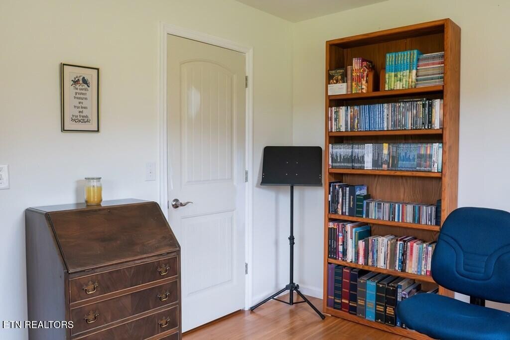 1518 Cummingsville And Sparkman Road Doyle, TN 38559 - Photo 10 of 58 a view of a workspace with bookshelf