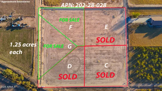 a sign that is on the wall of the building