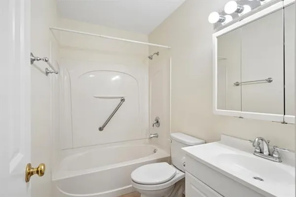 $128,000 | 1500 West Esplanade Avenue, Unit 35D, Kenner, LA 70065