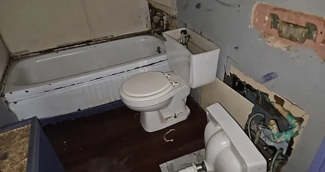 $9,900 | 1203 West Oak Street, West Frankfort, IL 62896