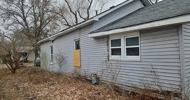 $9,900 | 1203 West Oak Street, West Frankfort, IL 62896