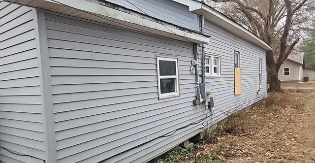 $9,900 | 1203 West Oak Street, West Frankfort, IL 62896