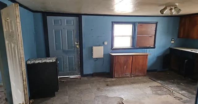 $9,900 | 1203 West Oak Street, West Frankfort, IL 62896