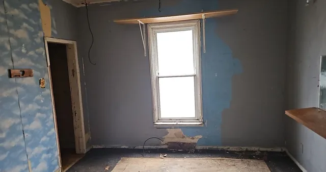 $9,900 | 1203 West Oak Street, West Frankfort, IL 62896