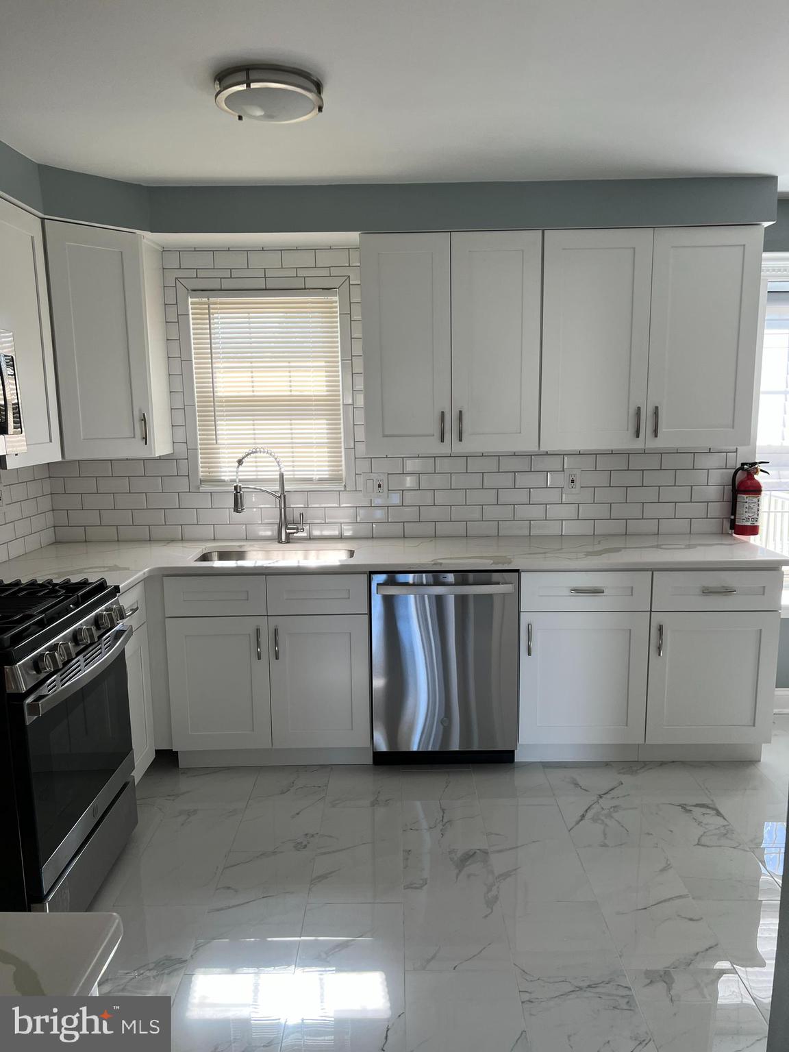 24 Pony Run Sewell, NJ 08080 - Photo 16 of 49