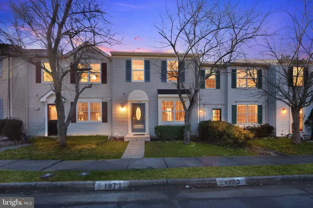 $440,000 | 1973 Partree Court, Woodbridge, VA 22191