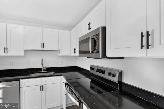 $440,000 | 1973 Partree Court, Woodbridge, VA 22191