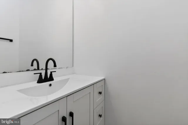 $440,000 | 1973 Partree Court, Woodbridge, VA 22191