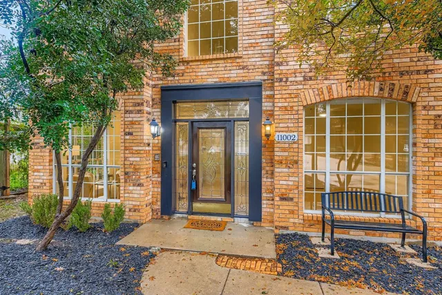 $1,149,000 | 11002 Pebble Garden Lane, Austin, TX 78739