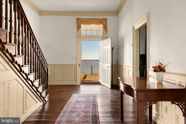 a view of livingroom with furniture and fireplace