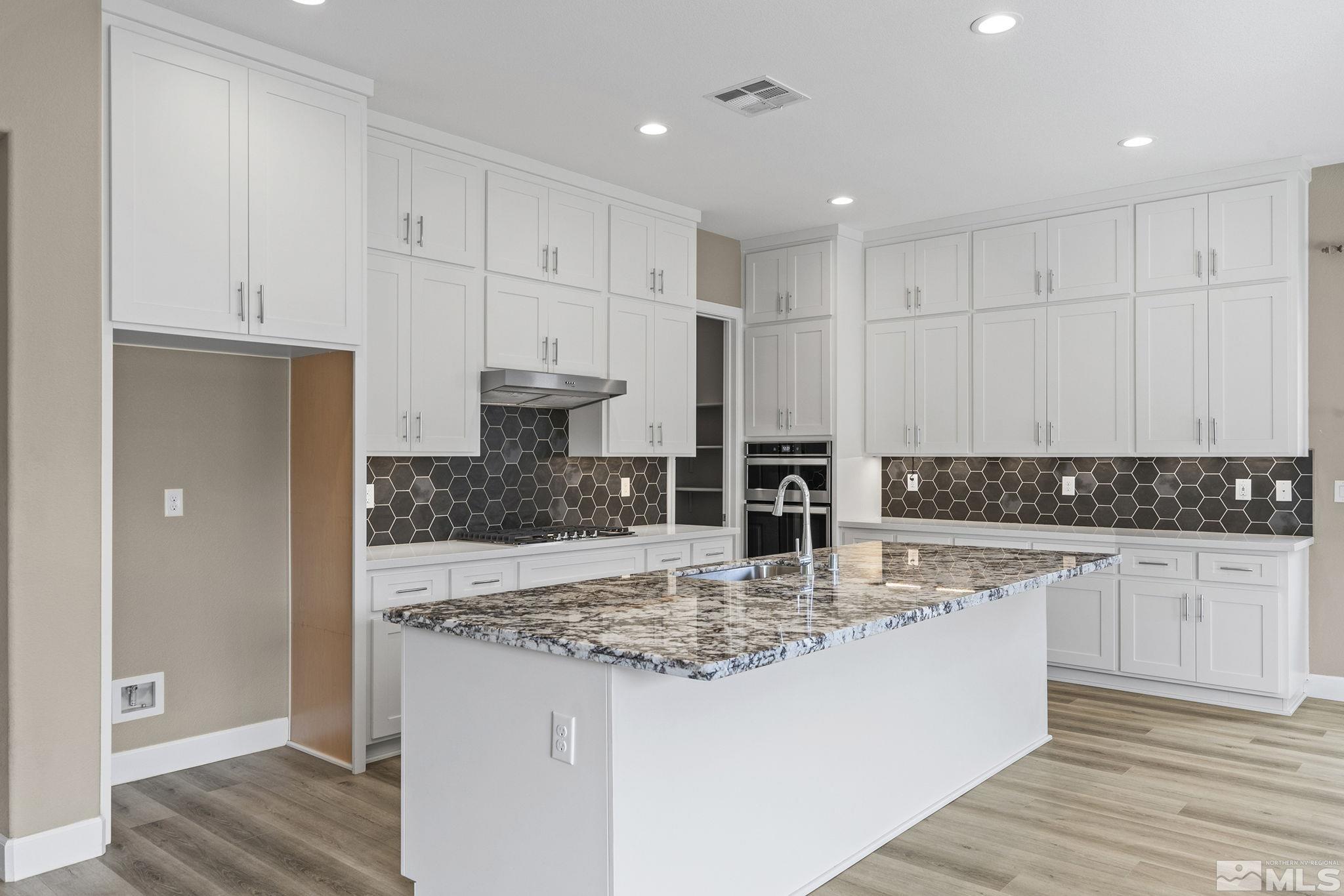 284 Endeavor Road Reno, NV 89439 - Photo 7 of 33 Photo 7